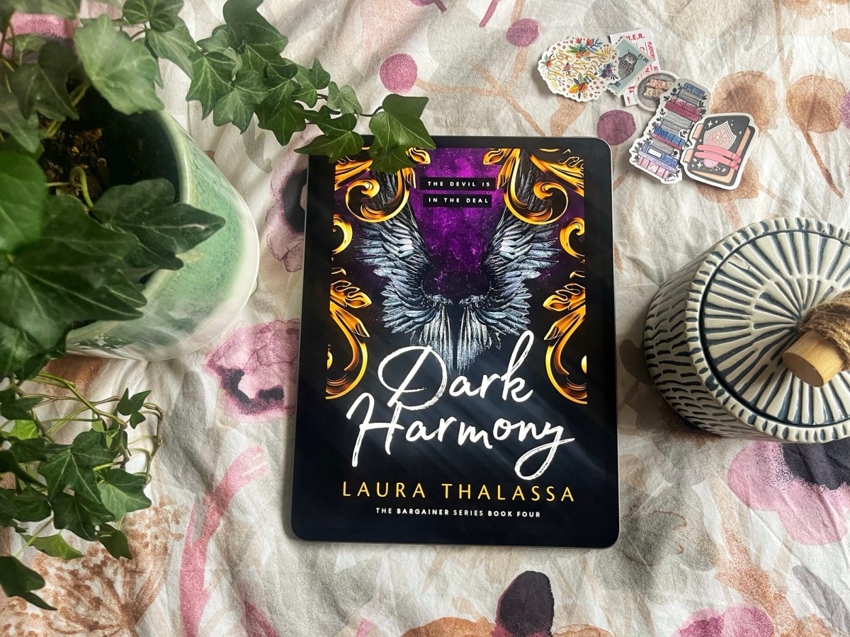 Book Review: Dark Harmony by Laura&nbsp;Thalassa